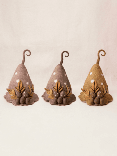 The Spotted Acorn Hat