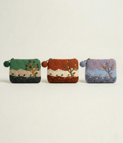 The Rolling Hills Pouch