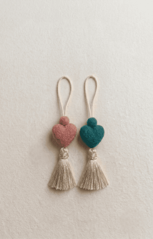 Hanging Wool Felt Heart Essential Oil Diffuser